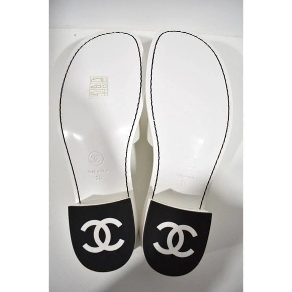 Chanel 22S White Calfskin Leather CC Logo Mules Slide Sandal Block Heel Flat 40 - Picture 12 of 12